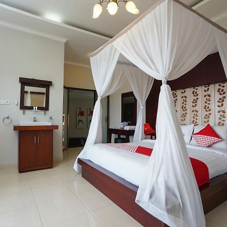 Oyo 2321 Griya Shanti Homestay Ketewel Екстериор снимка