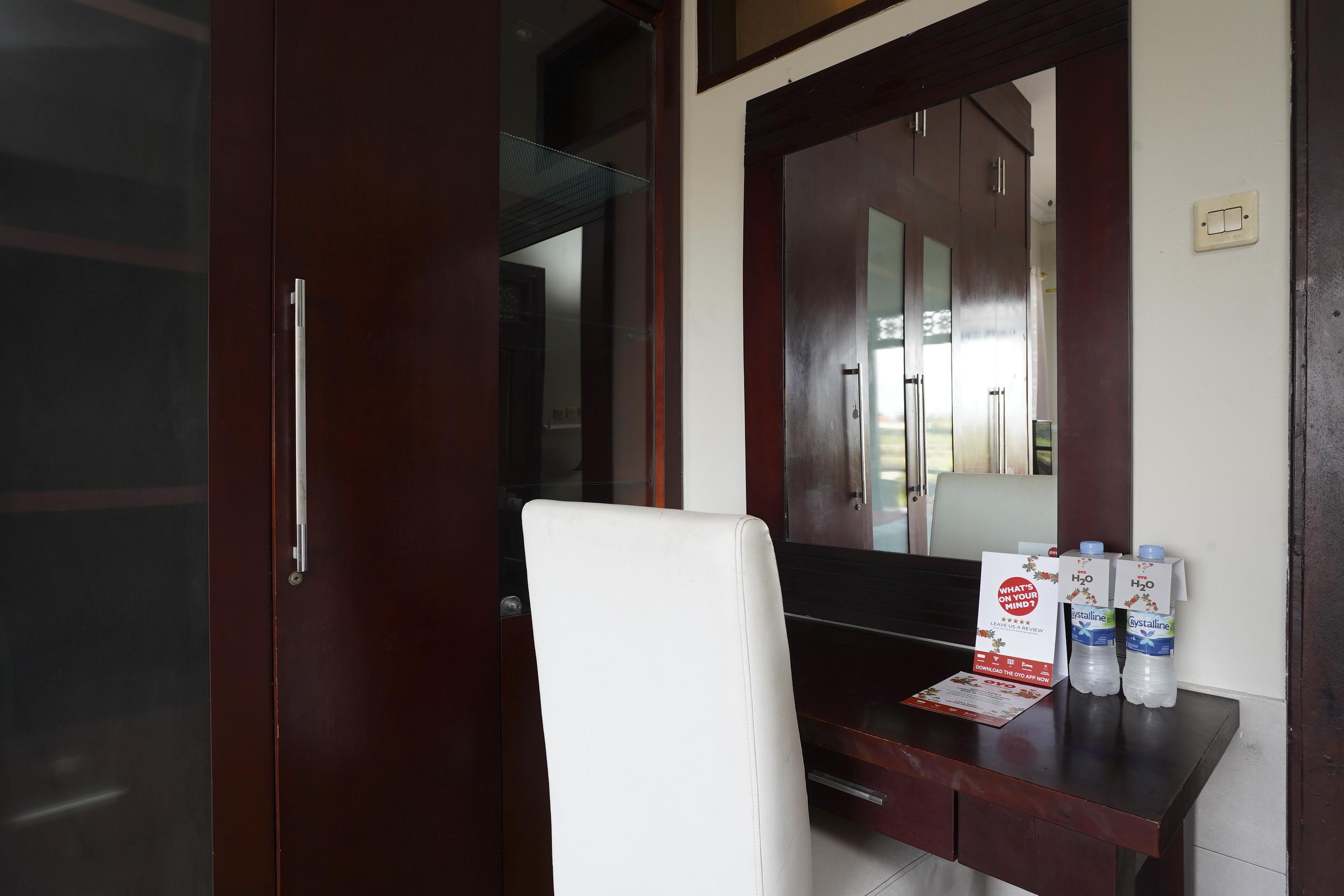 Oyo 2321 Griya Shanti Homestay Ketewel Екстериор снимка