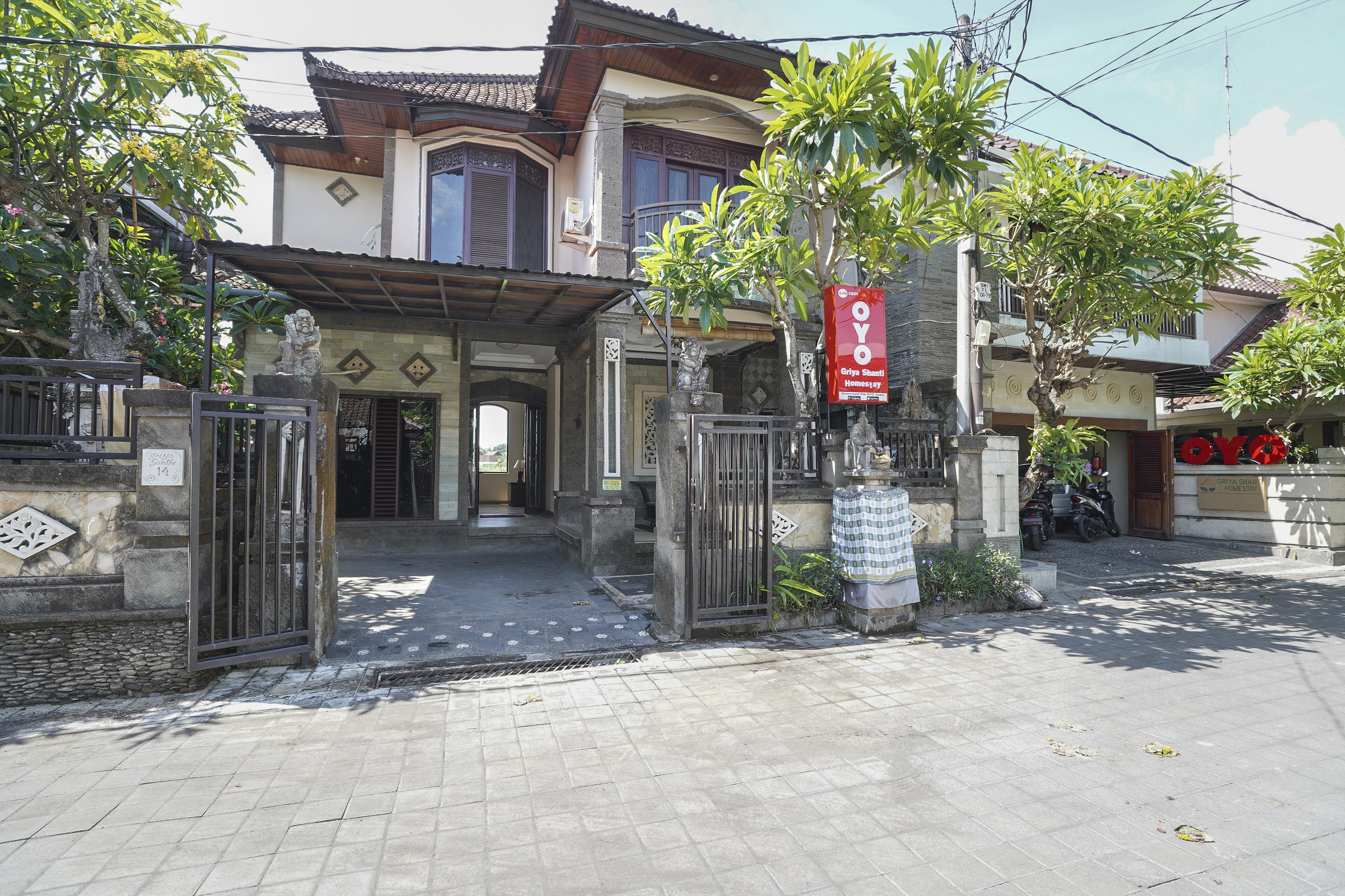 Oyo 2321 Griya Shanti Homestay Ketewel Екстериор снимка